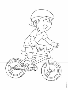 αγοράκι κάνει ποδήλατο